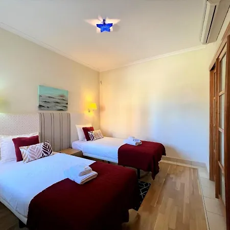 Apartment Victoria Gardens With Pool By Homing *