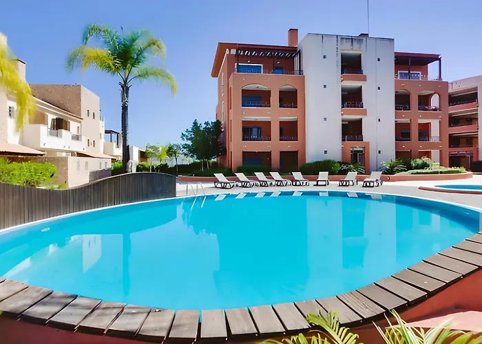 Victoria Gardens With Pool By Homing Appartement