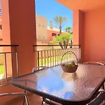 شقة Victoria Gardens With Pool By Homing